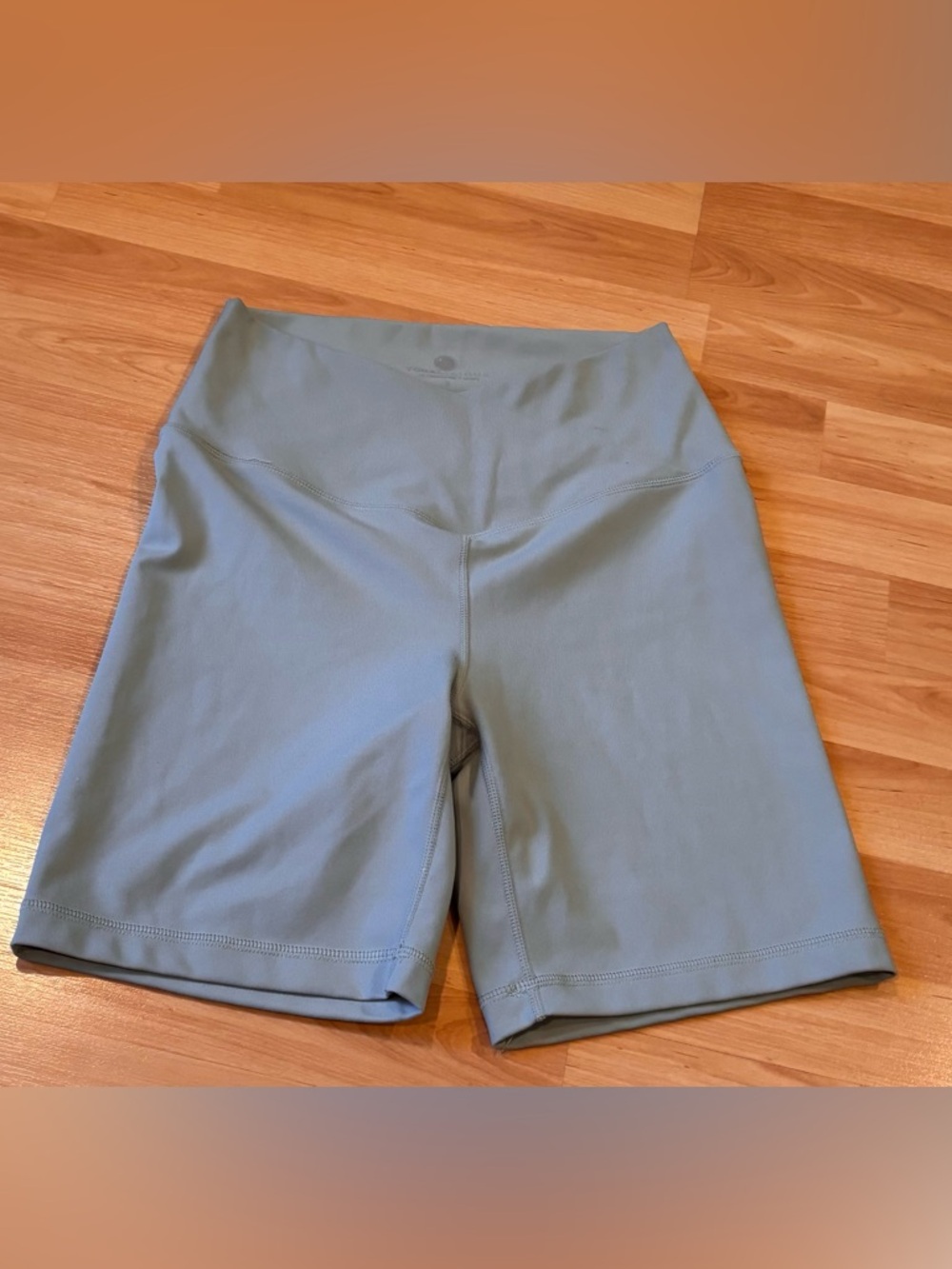 Yogalicious High-Waist Bike Shorts - Kight Sage green